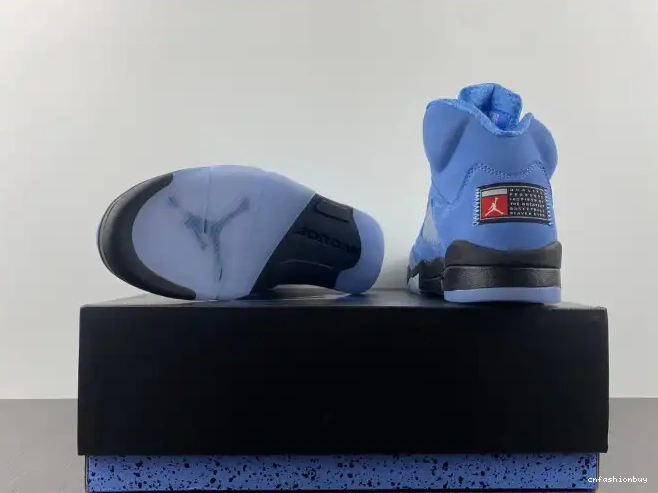 DV1310-401 Air 5 Jordan UNC 0414